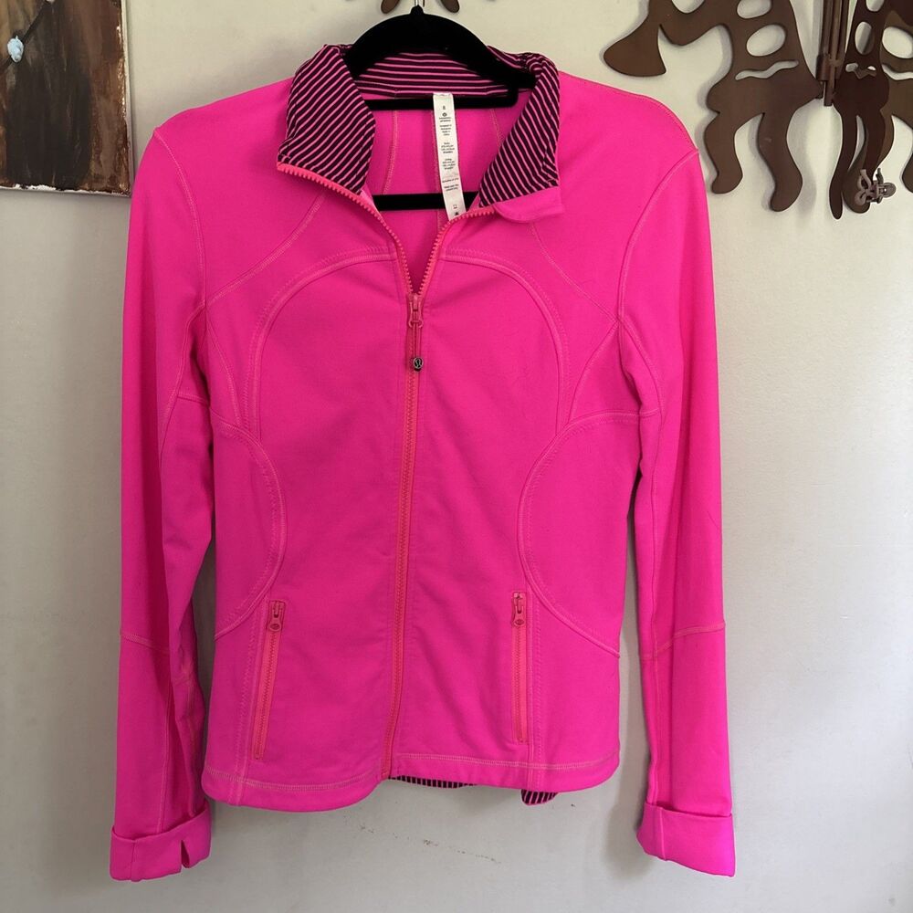 Lululemon Pink Jacket Size 8 Cuff Sleeves ￼